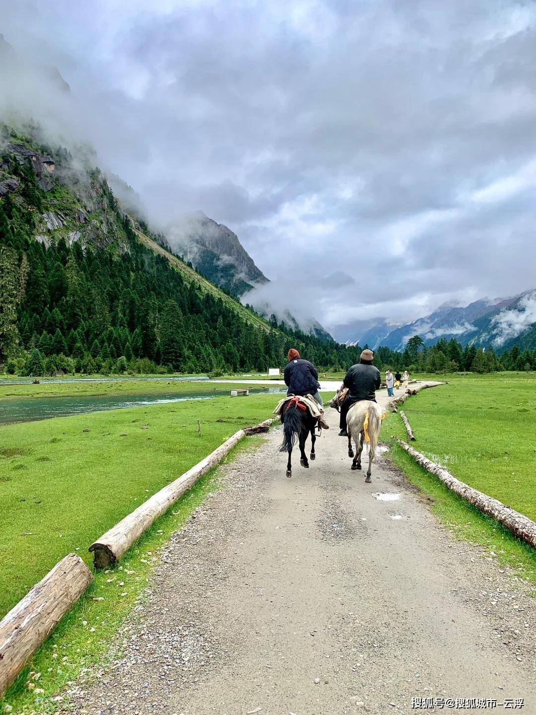 少？旅游攻略+跟团报价全搞定一看就懂！冰球突破豪华版app去